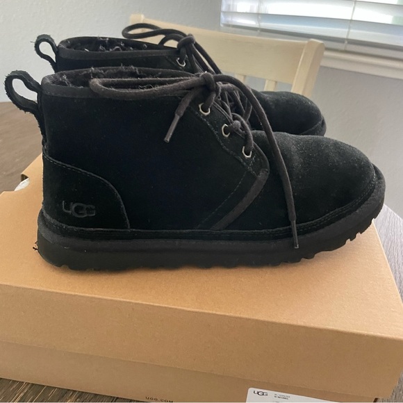UGG Neumel Boot lined in upcycled UGGplush Size 8 Color Black - Picture 1 of 14